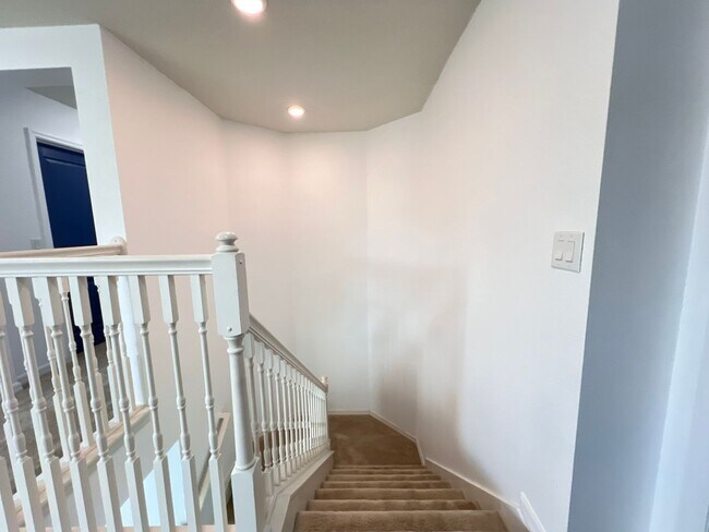 Building Photo - Perfect Home waiting for you!