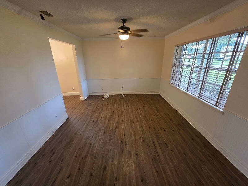 Building Photo - 11006 Lake Katherine Cir