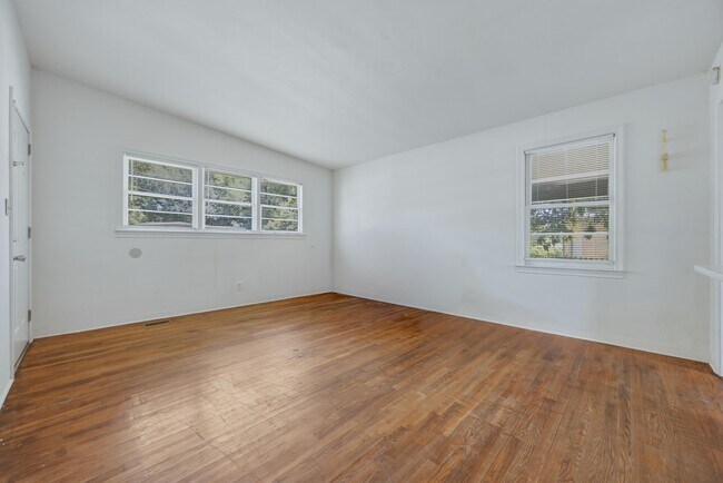 Building Photo - 1641 Atkamire Dr