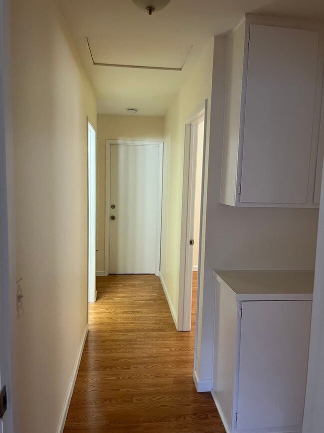 Building Photo - 3BD 2BA House located in Mira Mesa