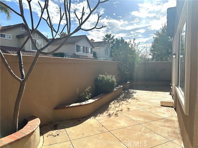 Building Photo - 23 Pso Acebo