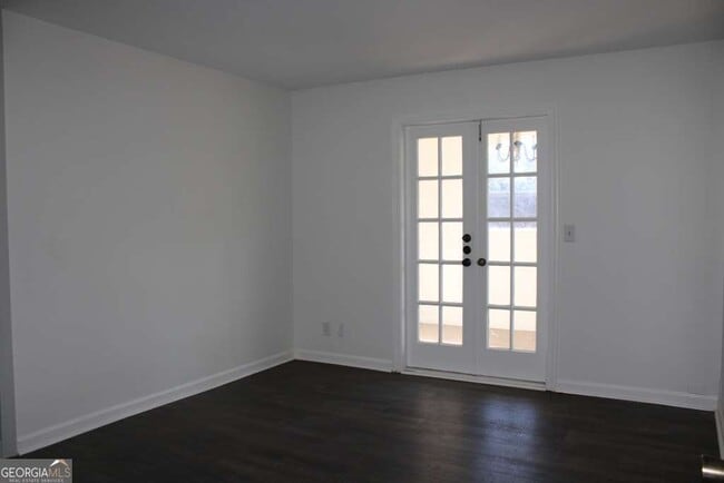 Building Photo - 146 Rue Fontaine