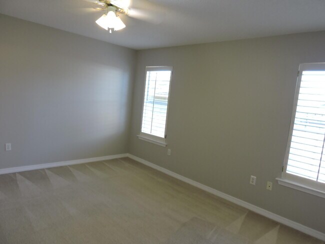 Building Photo - 4738 Connor Dr