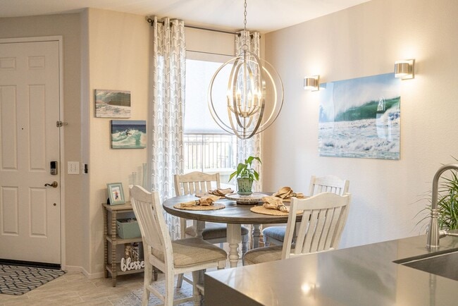 Building Photo - Beautiful Home in San Elijo, Morgans Corner!