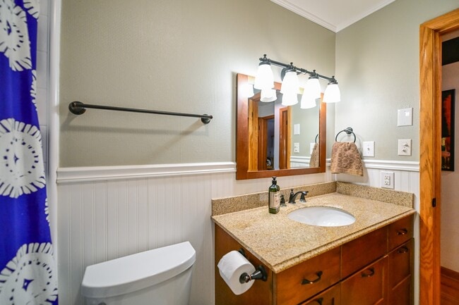 Building Photo - 50 Eden Pl