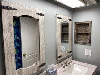 Building Photo - Large Fenced Yard!  Rainbow Woods Home For Rent