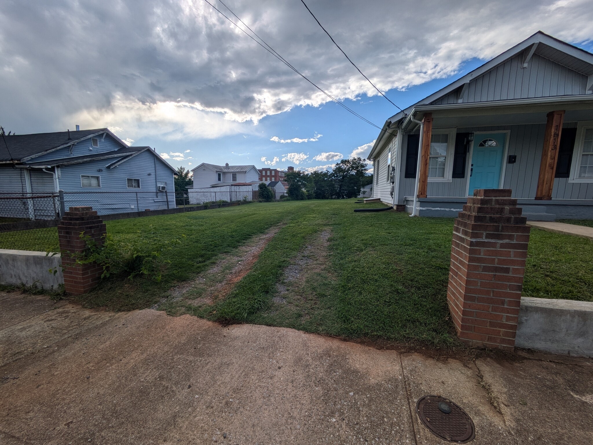 Off-street parking - 1613 13th St