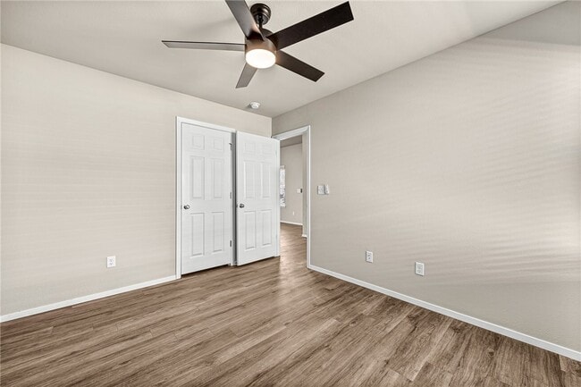 Building Photo - 990 Morningside Dr