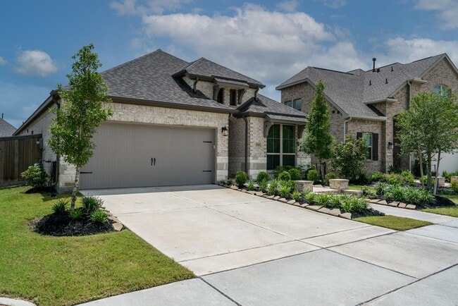 Building Photo - 15518 Lake Meridian Dr