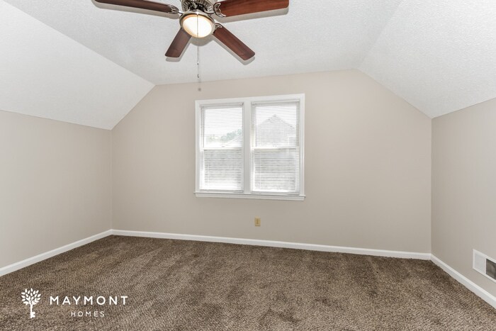Building Photo - 243 Wallace Cir