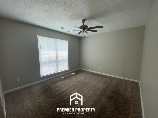 Building Photo - Spacious 3BR/2.5BA Raleigh Home | 1,528 Sq Ft, Fireplace, Garage & Fenced Yard
