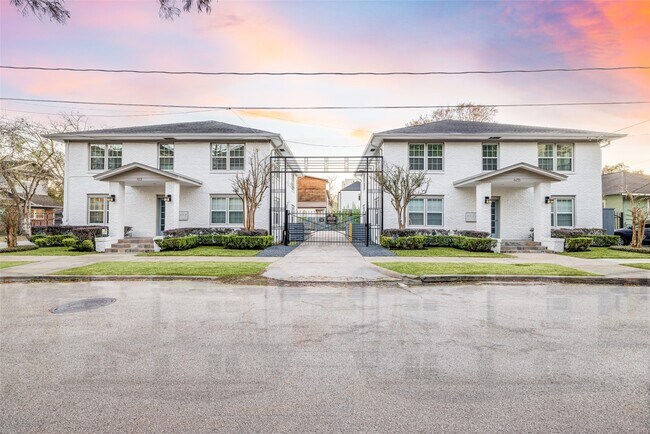 Building Photo - 601 Bomar St