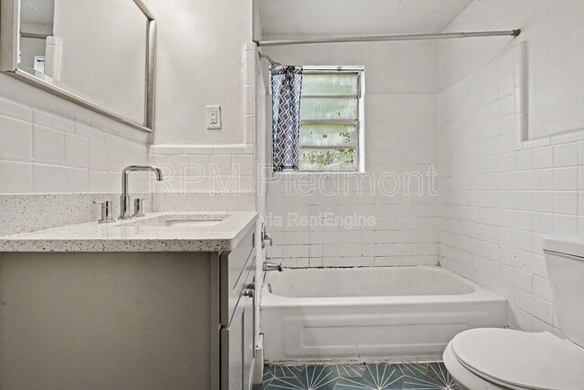 Building Photo - 931 Oglethorpe Ave SW