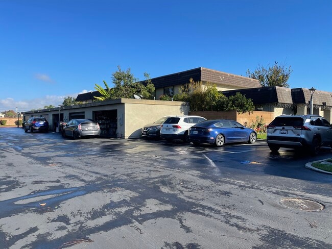 Building Photo - 16026 Timberhill Ln