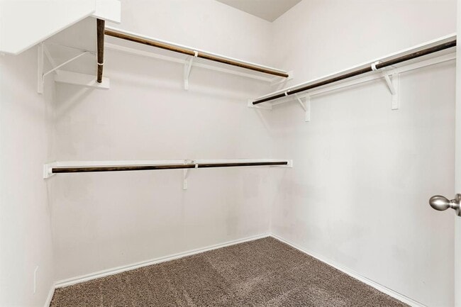 Building Photo - 448 Drystone Trail