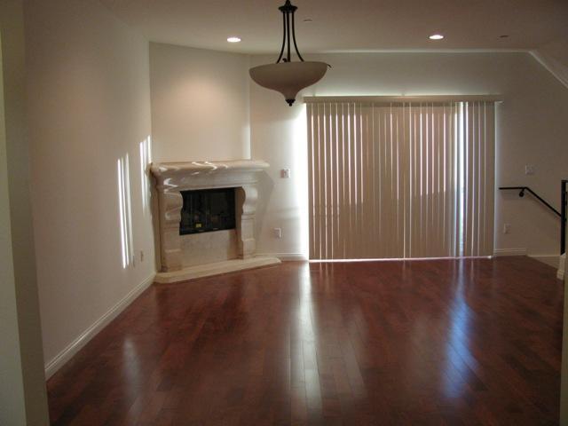 Building Photo - 6541 Odessa Ave