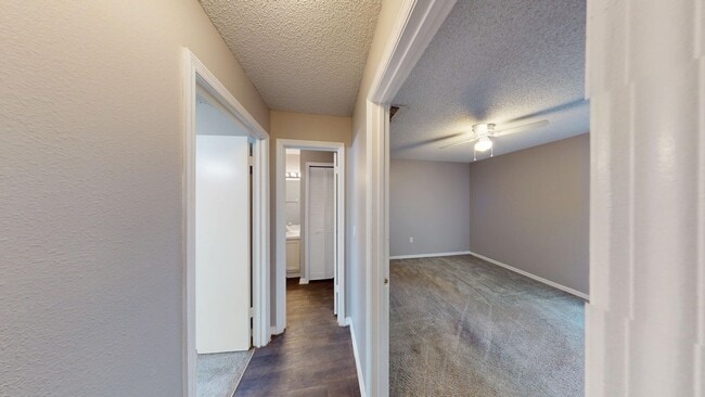 Building Photo - 3 Bedroom/ 2 Bathroom Home in Orlando!