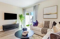 Building Photo - 567 Holly Lks Dr