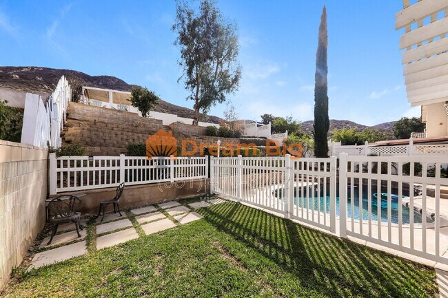 Building Photo - 12025 Weeping Willow Ln