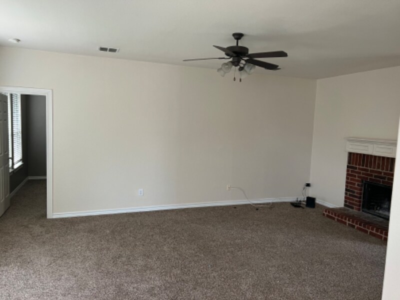 Building Photo - 1738 Summerwood Ln