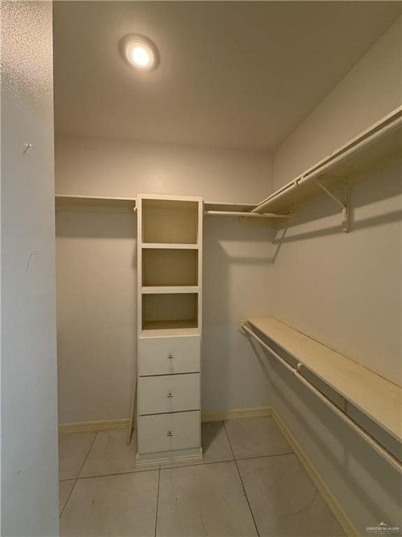 Building Photo - 20 Spanish Oak Dr