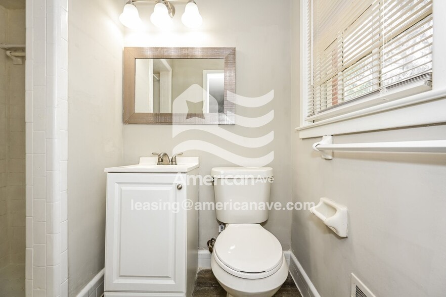 Building Photo - 3816 Rockdale Dr