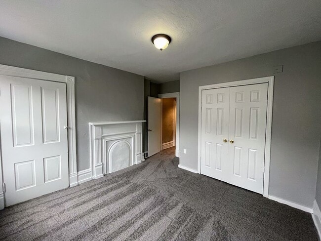 Building Photo - 3/1 Rowhouse Available To Rent in Upper Lawrenceville - Available April!!