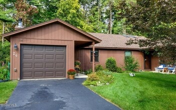 Building Photo - 24 Thimbleberry Rd