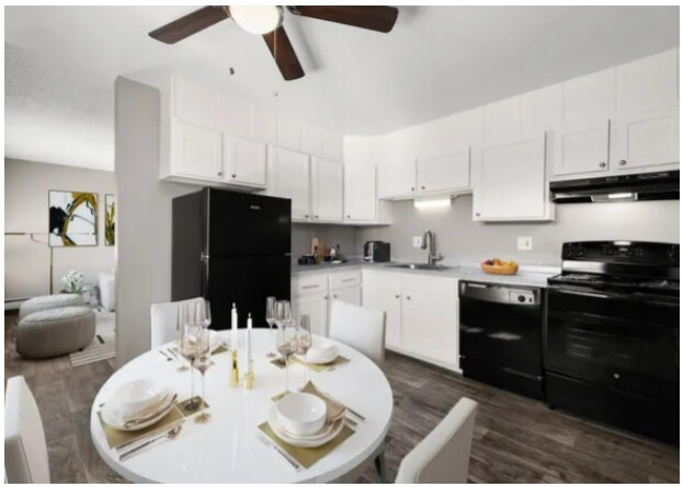 Building Photo - 65 N Kuner Rd