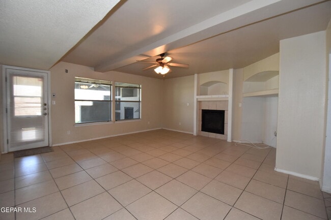 Building Photo - 10830 Elise St