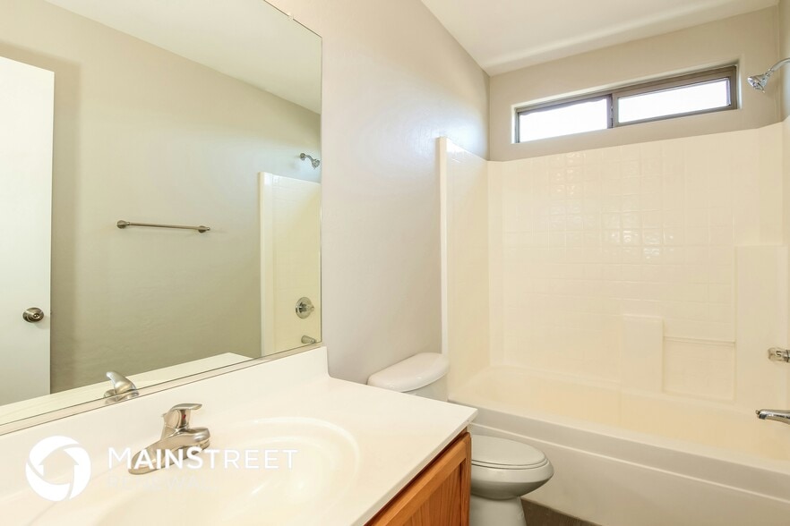 Building Photo - 17319 W Caribbean Ln