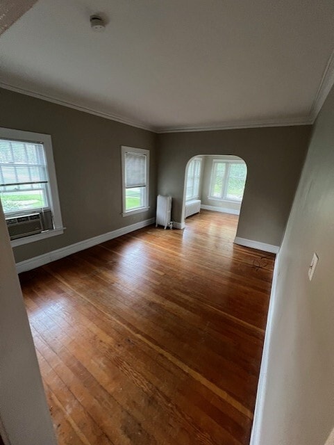 main living are - 305 E Park Blvd