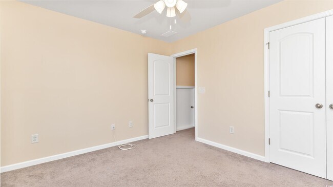 Building Photo - 132 Machrie Loop