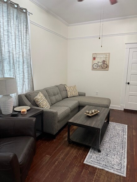 Building Photo - 504 S Murat St