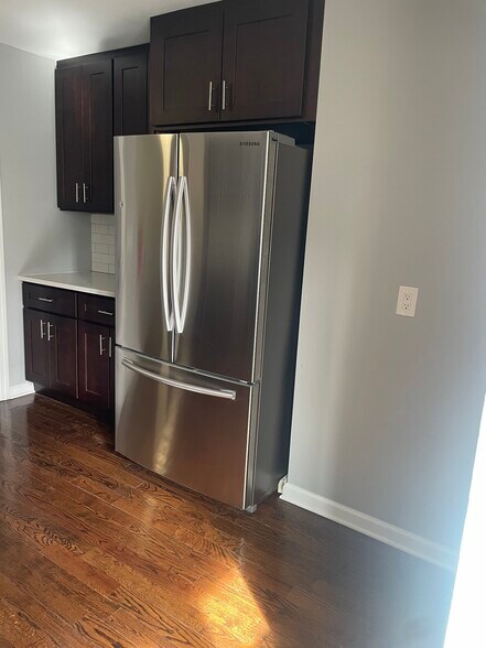 Building Photo - 270 New York Ave