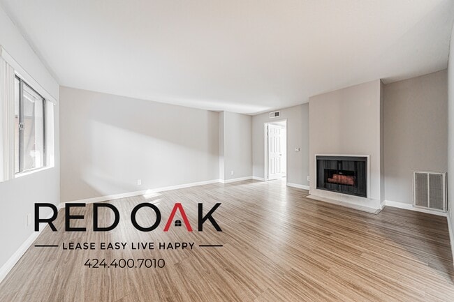 Building Photo - 4451 Vista Del Monte Ave