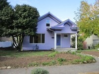 Building Photo - Charming 3-Bedroom Craftsman in Central Ta...
