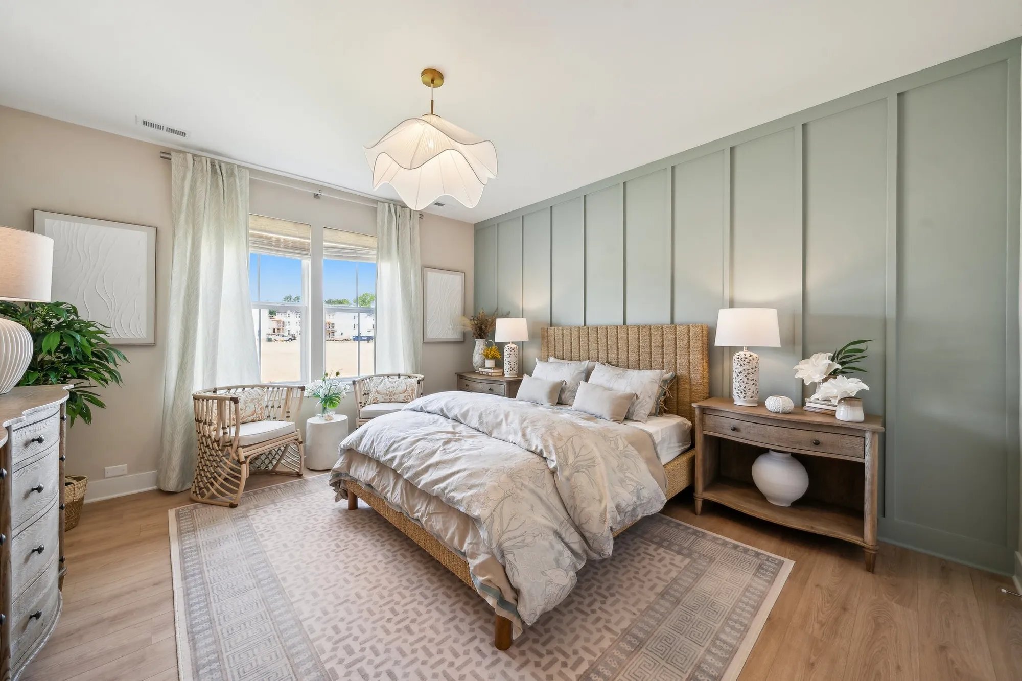 Building Photo - 15360 Oasis Sun Aly