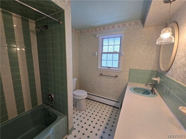 Building Photo - 2287 Long Rd