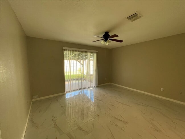 Building Photo - 8403 Windy Cove Ct