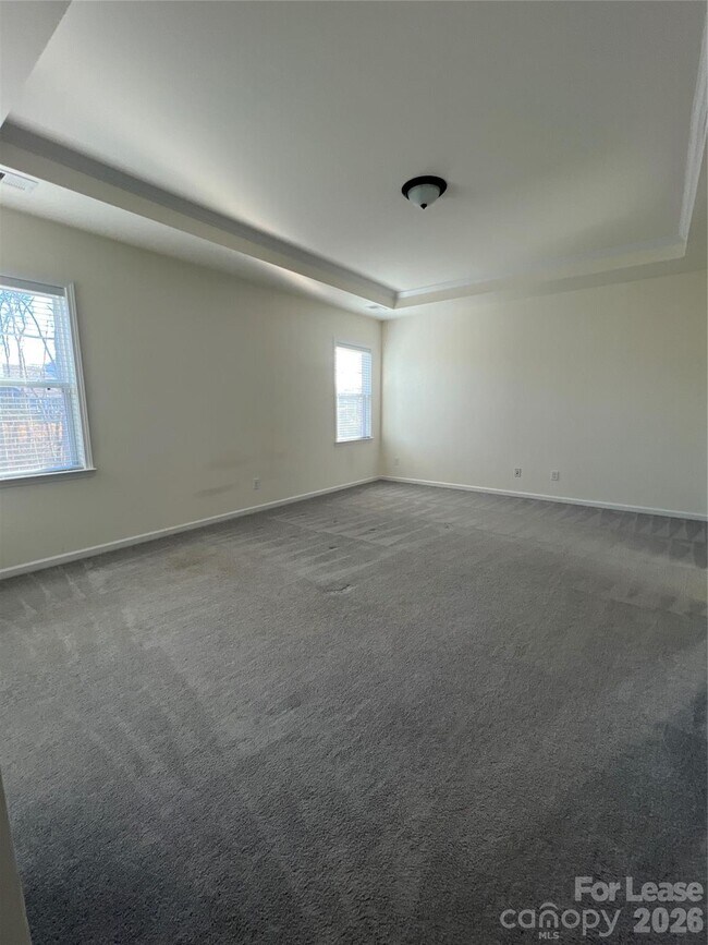 Building Photo - 5016 Britannia Blvd