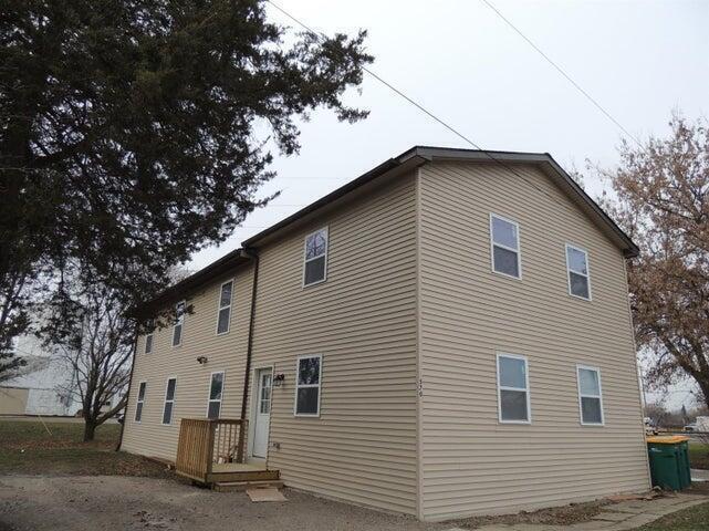 Building Photo - 570 Wabash St