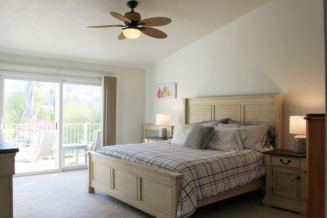 Building Photo - 660 Vista Lago Cir N