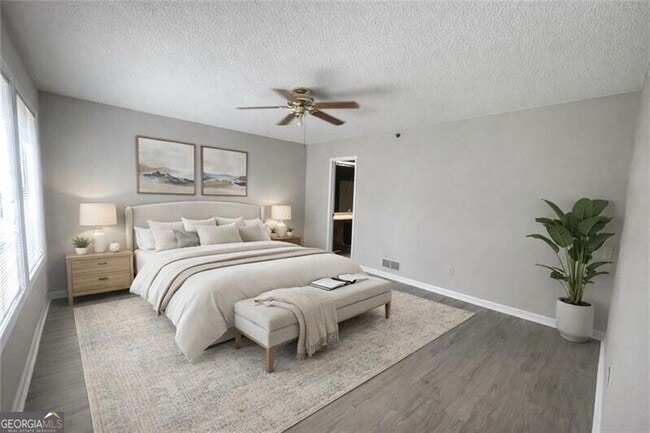 Building Photo - 5053 Gardenia Cir