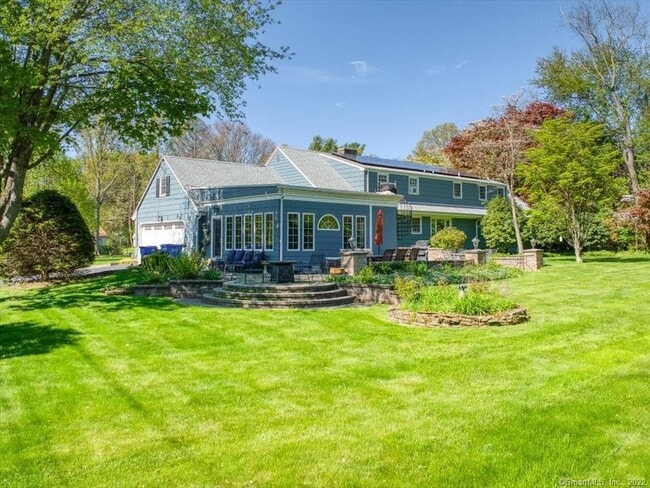 Building Photo - 94 Fennbrook Dr