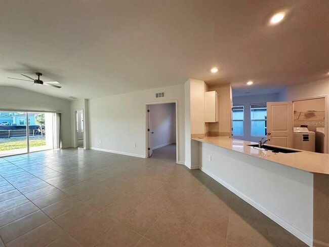 Building Photo - 339 Puma Lp