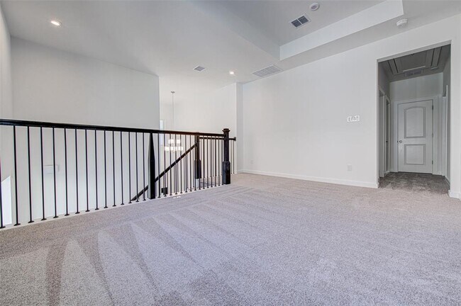 Building Photo - 8604 Pine Muhly Dr