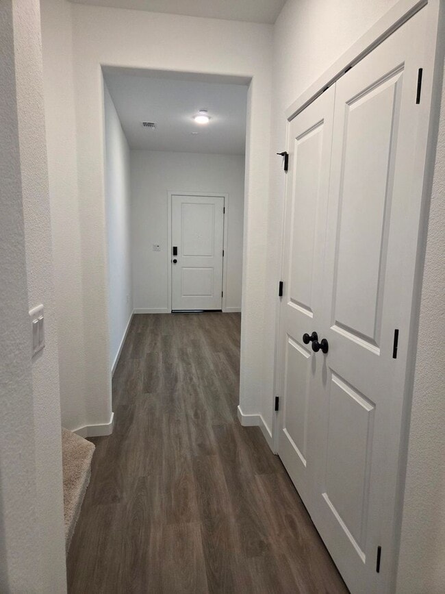 Building Photo - Brand New! Silverbrook Community at The Ranch