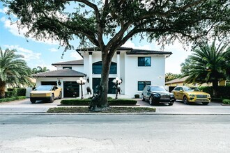 Building Photo - 8450 NW 169th Terrace