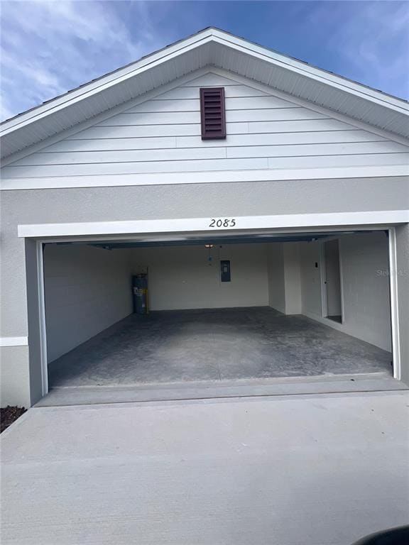 Building Photo - 2085 Walnut Crk Dr